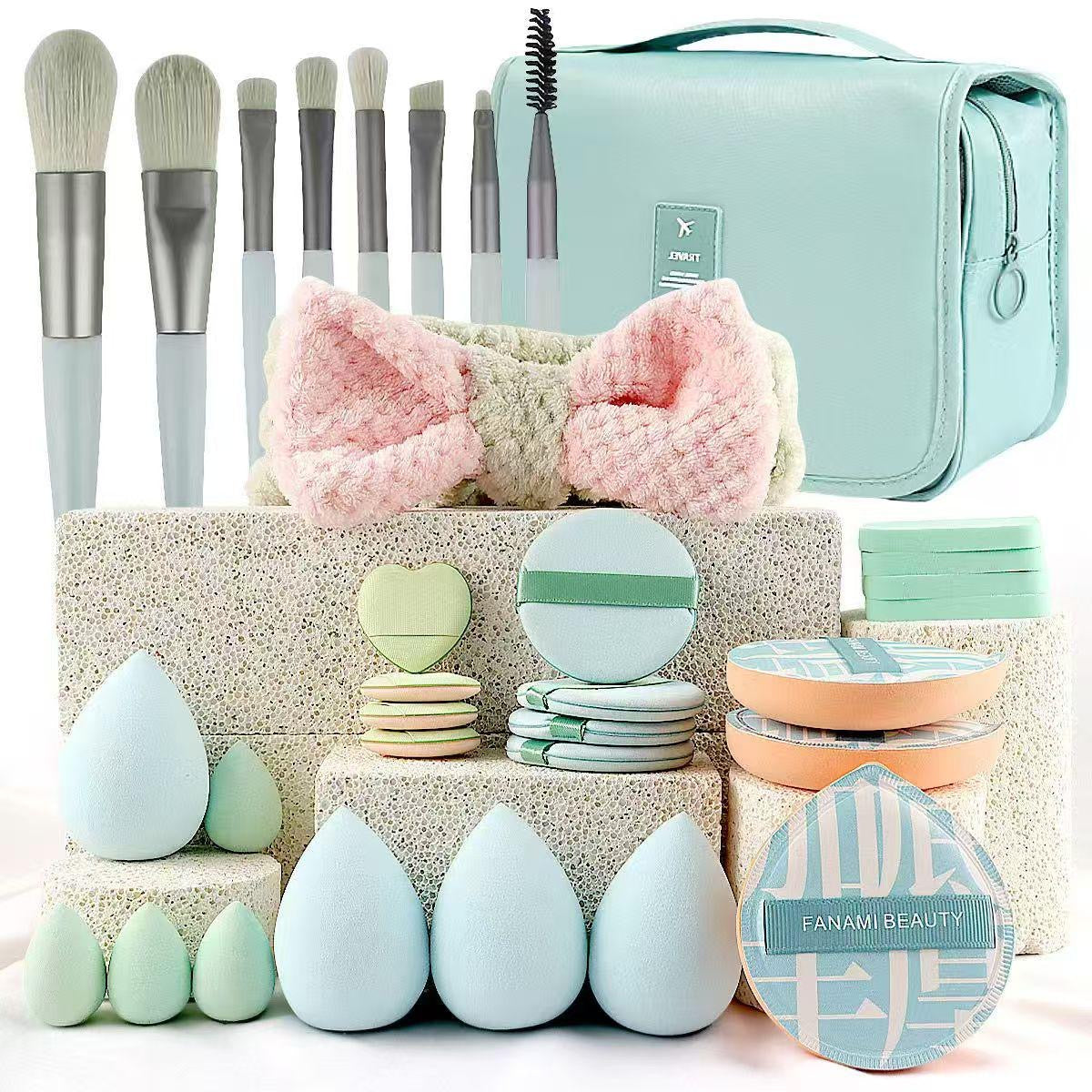 Mint Brushes Set With Travel Bag 30 PCS