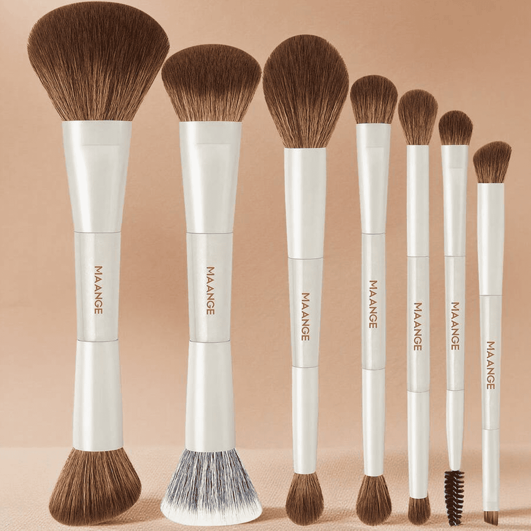 MAANGE 7Pcs Makeup Brushes + 2 Powder Puffs + 1 Makeup Bag