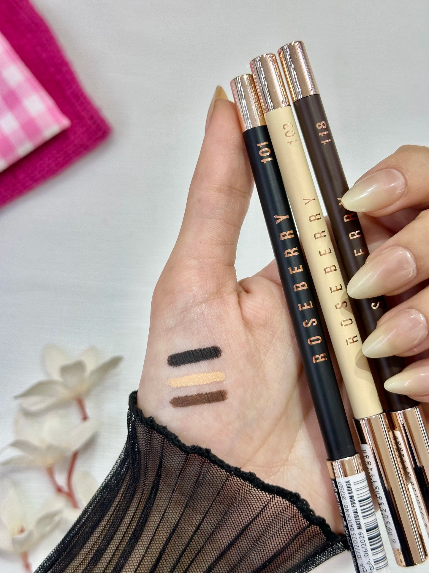 Roseberry Eyeliner: Fenty Beauty alternative