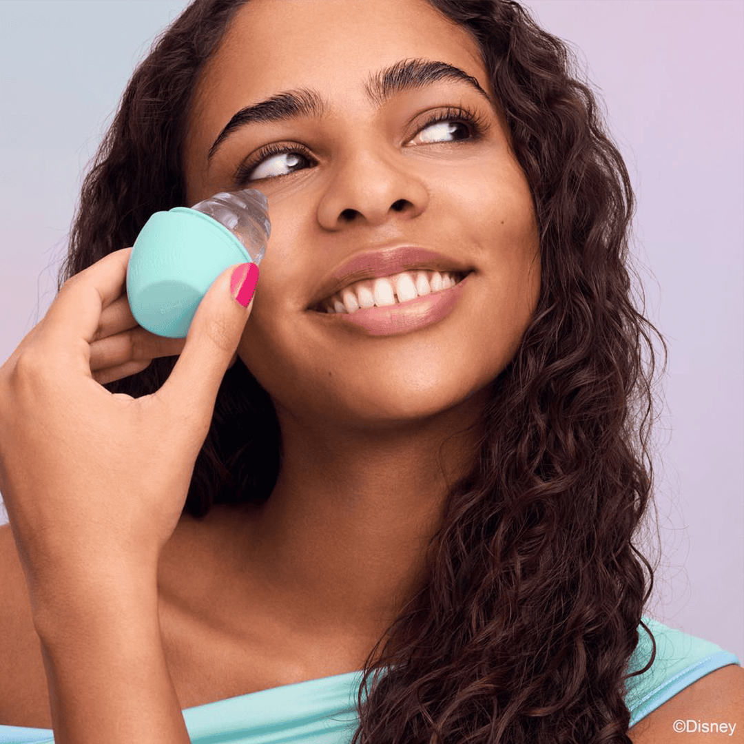 Essence Disney The Little Mermaid Ice Face Roller - 01 Keep It Cool, Mermaid