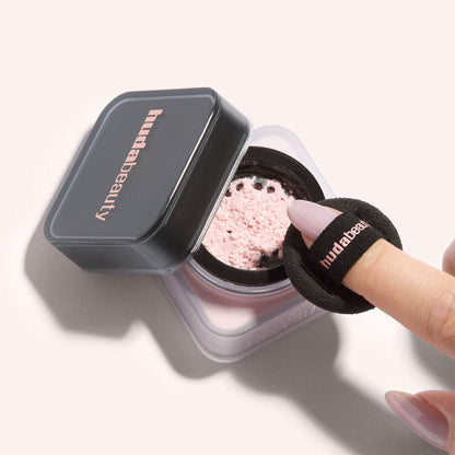 Huda Beauty Mini Easy Bake Loose Baking & Setting Powder - 6g