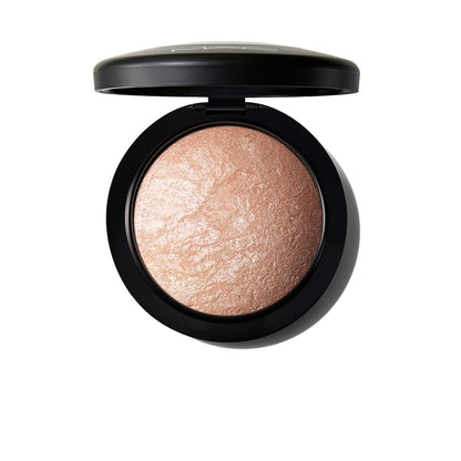 MAC Soft & Finish Mineralize Skinfinish Highlighter - Soft & Gentle