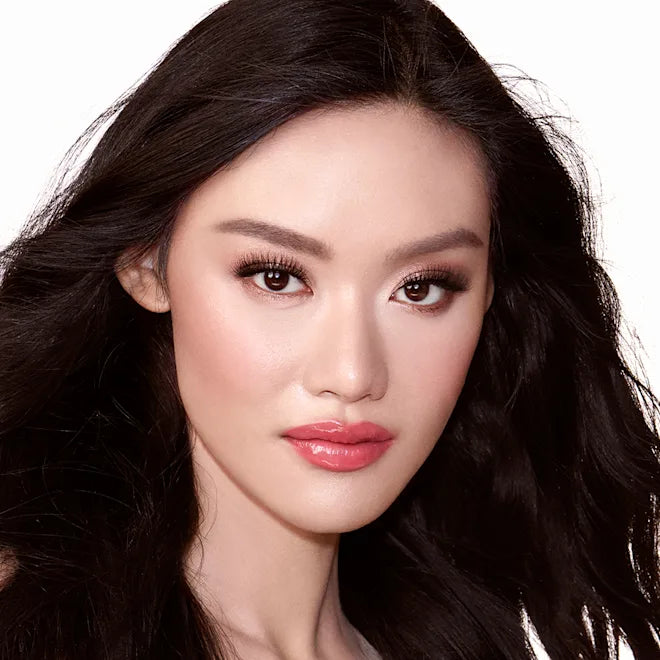 Charlotte Tilbury - Cheek to Chic Swish & Pop Blusher