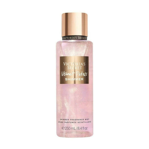 معطر الجسم المخملي المتلألئ فيلفيت بيتالات من فيكتوريا سيكريت