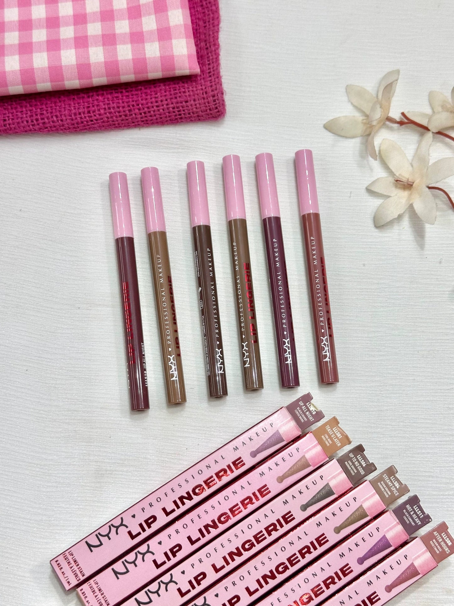 NYX محدد شفاه