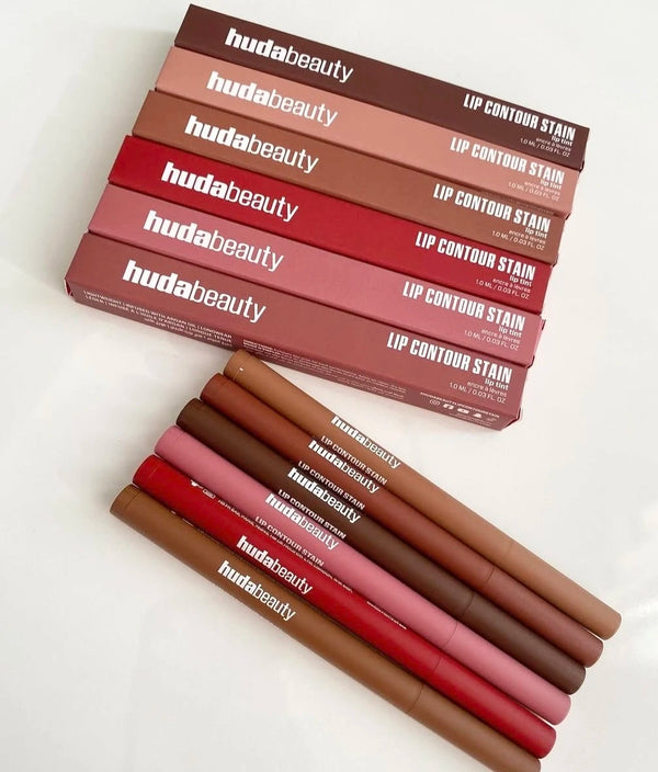 Huda Beauty Mirror Lip Liner