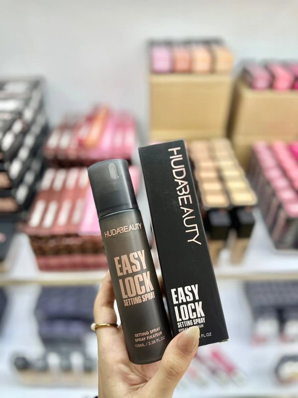 Huda Beauty Mirror Setting Spray