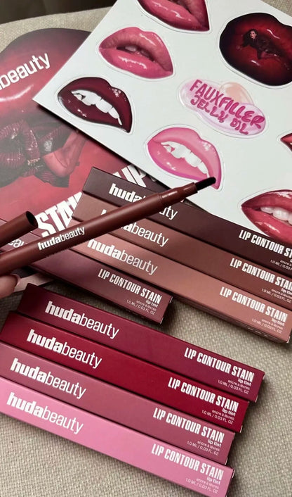 Huda Beauty Mirror Lip Liner