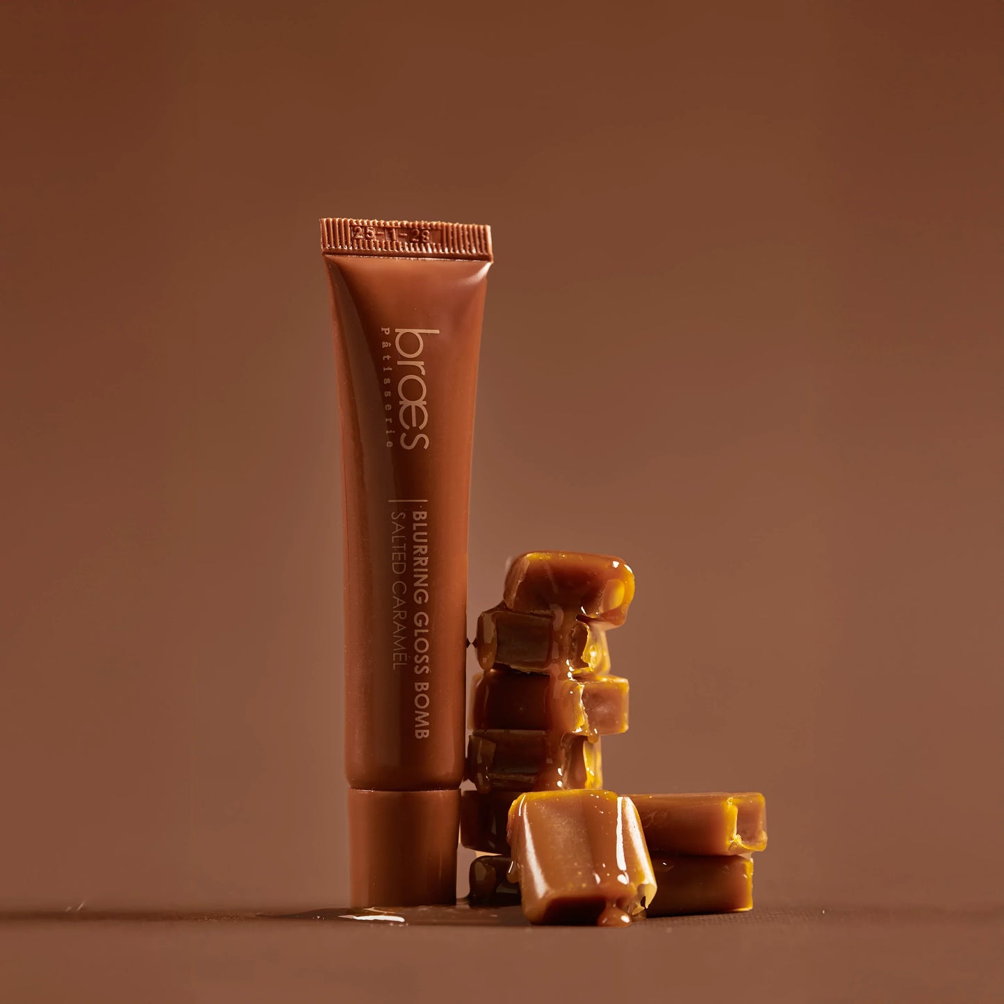 ملمّع شفاه Blurring Gloss Bomb